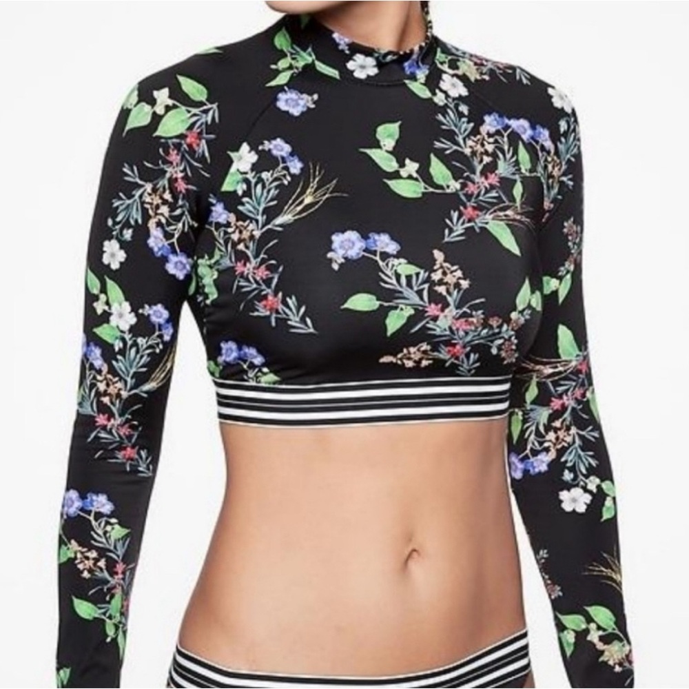 ATHLETA Black Gold Coast Floral UPF 50+ Long‎ Sleeve Crop Surfing Rash Guard XS